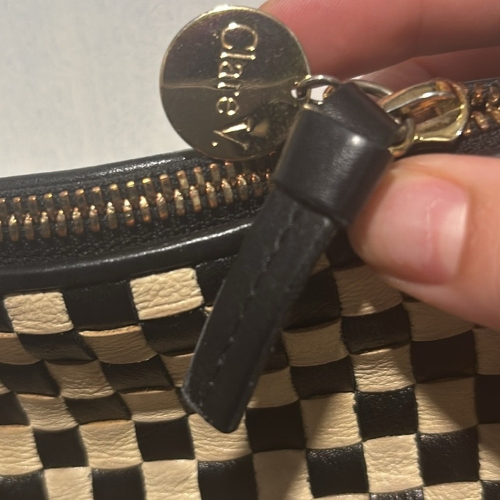 Clare V petit Moyen black and cream woven crossbody bag only used a few times - Picture 5 of 7